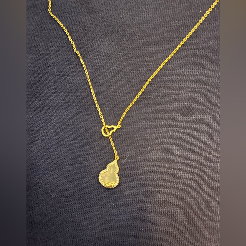 Brand new adjustable necklace